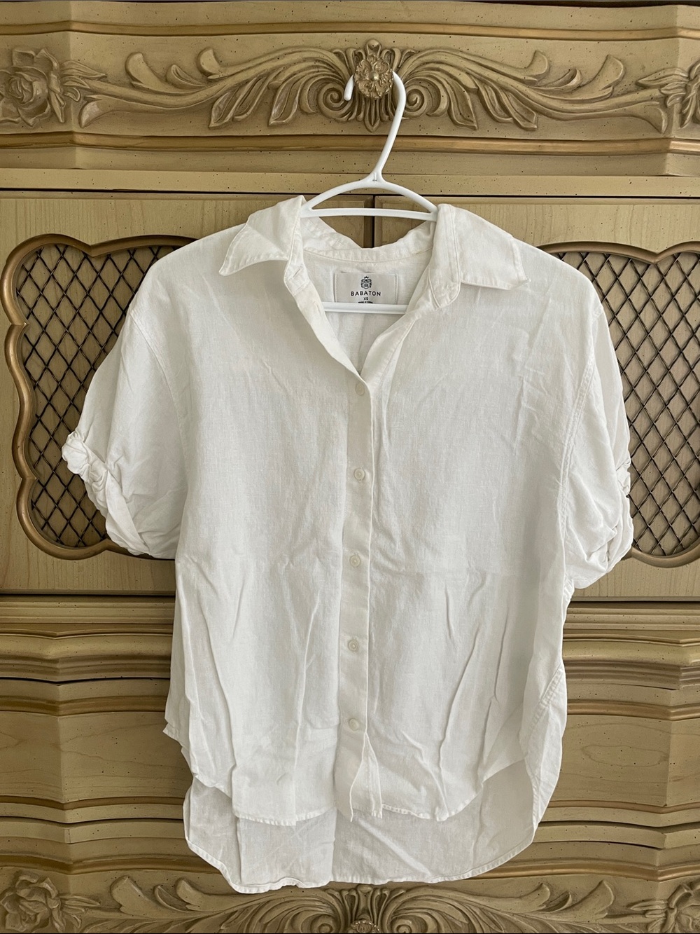 Babaton White Short-Sleeve Linen Button-Down Shirt